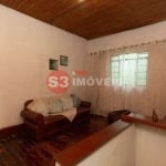 Casa tipo para venda com 3 quartos, 90m²