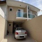 Sobrado para venda com 3 quartos, sendo 1 suíte, 94m²