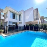 Casa de vila para venda com 4 quartos, sendo 1 suíte, 260m²