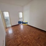 Apartamento com 2 quartos para alugar na Rua Marquês de Maricá, 290, Santo Antônio, Belo Horizonte