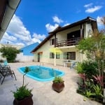 Casa Espaçosa com Piscina no  Morro das Pedras, Florianópolis/SC