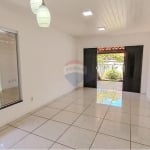 Casa à venda, 254M2, 4/4, suítes, 4 vagas, piscina, Infra, Lauro de Freitas-BA