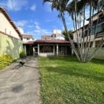 Casa de 2 dormitórios com suíte na Praia e Canasvieiras. O imóvel, com 100m de área construída, possui 2 quartos (sendo 1 siíte), banheiro social, sal