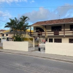 Pousada tipo casa em ponto comercial no Santinho.