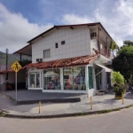 Excelente casa com ponto comercial à venda na Vargem do Bom Jesus