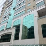 Apartamento com 3 suítes no Golden Tower Meia Praia/SC