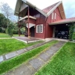 Casa à venda em Cacupé com 200 m², 3 quartos, 1 su