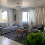 Casa à venda em Carianos com 275 m², 3 quartos