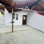 Casa de 2 dormitórios para locação no Carianos