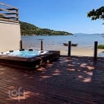 Casa à venda em Alto Ribeirão com 106 m², 3 quarto