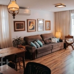 Apartamento à venda em Balneário com 138 m², 4 qua