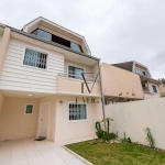 Sobrado com 3 dormitórios à venda, 138 m² por R$ 630.000,00 - Novo Mundo - Curitiba/PR