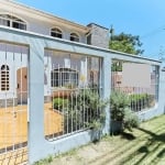 Sobrado com 4 quartos à venda, 182 m  por R  880.000 - Jardim das Américas - Curitiba PR