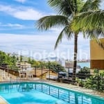 Apartamento top de dois quartos (uma suíte) em Canajurê, a 50m da praia