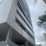 Apartamento localizado próximo aos quatro melhores shoppings do Meireles