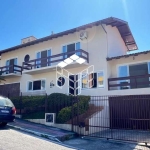 Casa com 3 quartos à venda na Avenida Atlântica, 982, Barreiros, São José