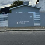 Casa com 2 quartos à venda na Rua Walmor M. de Souza, 615, Central, Gravataí