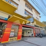 APARTAMENTO FRENTE COM HALL, SALA, DOIS QUARTOS, BANHEIRO SOCIAL, COZINHA, ÁREA DE SERVIÇO, QUARTO D