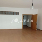 SALA COMERCIAL COM EXCELENTE LOCALIZAÇÃO, PRÓXIMOS DE BANCOS, COMÉRCIO, FARTO TRANSPORTE PÚBLICO, PR