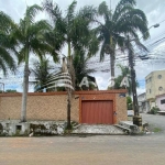 LINDA CASA AMPLA, BEM LOCALIZADO NA RUA CAPITÃO GUSTAVO, MEDINDO 371M², SEMI MOBILIADA, SALA, COZINH