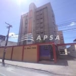 EXCELENTE APARTAMENTO COM  03 QUARTOS, SENDO 02 SUITES, 02 VAGAS PARALELAS, REFORMADO, QUARTO DE EMP