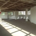 EXCELENTE SALA COMERCIAL COM 256,69M², DISPONÍVEL PARA LOCAÇÃO IMEDIATA PRÓXIMO AO BANCO INTER. POSS