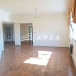 APARTAMENTO LOCALIZADO PRÓXIMO A UPA DA SAENS PENA. SALA, 3 DORMITÓRIOS, UM DELES COM ARMÁRIO EMBUTI