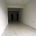 ALUGA-SE LOJA COM APROXIMADAMENTE 56M², FRENTE DE RUA E COM BASTANTE VISIBILIDADE. PARA MAIOR CONFOR