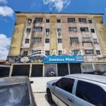 APARTAMENTO DE 95M² PARA ALUGUEL NA AV. OLIVEIRA PAIVA. AMPLO APARTAMENTO NO 1º ANDAR, COM 95M² BEM