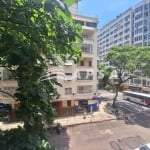 EXCELENTE OPORTUNIDADE EM COPACABANA! IMÓVEL DE 85M², LOCALIZADO EM UM PRÉDIO DE FRENTE E SUPER AREJ