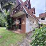 CASA DUPLEX, ALTO PADRÃO, 05 QUARTOS, LOCALIZADA NA BARRINHA - BARRA DA TIJUCA PARA ALUGUEL. A RESID