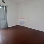 Apartamento à venda com 1 dorm.  com sacada - Praia de Pitangueiras - Guarujá - SP por 320.000,00