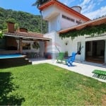 Excelente casa com piscina e churrasqueira - 5 dormitórios - Garagem p/3 carros - Guaiuba