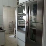 Apartamento , 03 Dormitórios , Suíte ,  vaga coberta, sacada  !