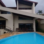 Casa assobradada 3 suites,  sala com lareira, escritorio,  piscina e area gourmet. Bairro Parque dos Príncipes - São Paulo.