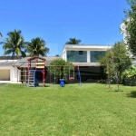 Casa à venda no Guarujá - Condomínio Jardim Acapulco na Praia do Pernambuco.