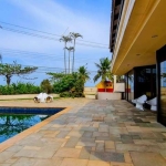 Casa a VENDA frente mar na praia da Enseada em  Guarujá,