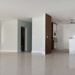 Apartamento na praia das Pitangueiras em Guarujá.