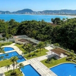 Apartamento à venda no condomínio Tortugas na praia de Guarujá.