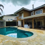 Casa à venda no Guarujá, condomínio Granville na praia da Enseada.