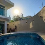 Casa mobiliada  À VENDA  em otima localização, perto da praia da Enseada em Guarujá