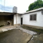 Casa de fundos com 1 quarto em Encruzilhada - Santos - SP