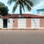 casa á venda em Guarapari Es na Praia do Morro em lote de 520 mts²composto de  4 quartos sendo 3 suítes á 900 metros do mar