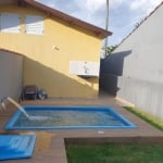 CASA NA PRAIA COM PISCINA, CHURRASQUEIRA E CORREDOR LATERLA PRIVATIVO