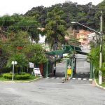 Vendo terreno em condominio fechado no Horto Florestal