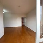 Apartamento muito amplo, são 85M² com 3 dormitórios, sendo 1 suíte.