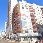 APARTAMENTO 2 QUARTOS EM FRENTE A PRAÇA DO TEIXEIRINHA