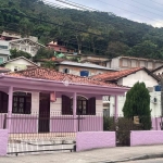 Casa com 4 quartos à venda na Avenida Governador Jorge Lacerda, 2167, Costeira do Pirajubaé, Florianópolis