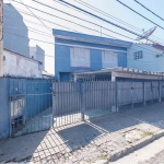 Casa de 120 m², OTIMA LOCALIZAÇÃO, com 3 quartos, lavabo, quintal, área de serviço coberta, deposito, garagem coberta