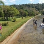 Casa na Lagoa com acesso á 100m do mar, 2 pavimentos, 2 quartos, suíte, bwc social, cozinha, sala, pátio.